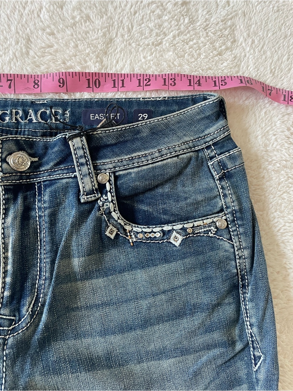 NWT Grace in LA Tribal Aztec Embroidered Easy Fit Bootcut Jeans Size 29 Western - Picture 6 of 8
